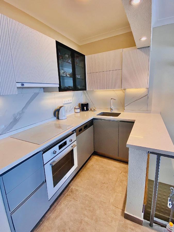 Port Mansion Appartement *